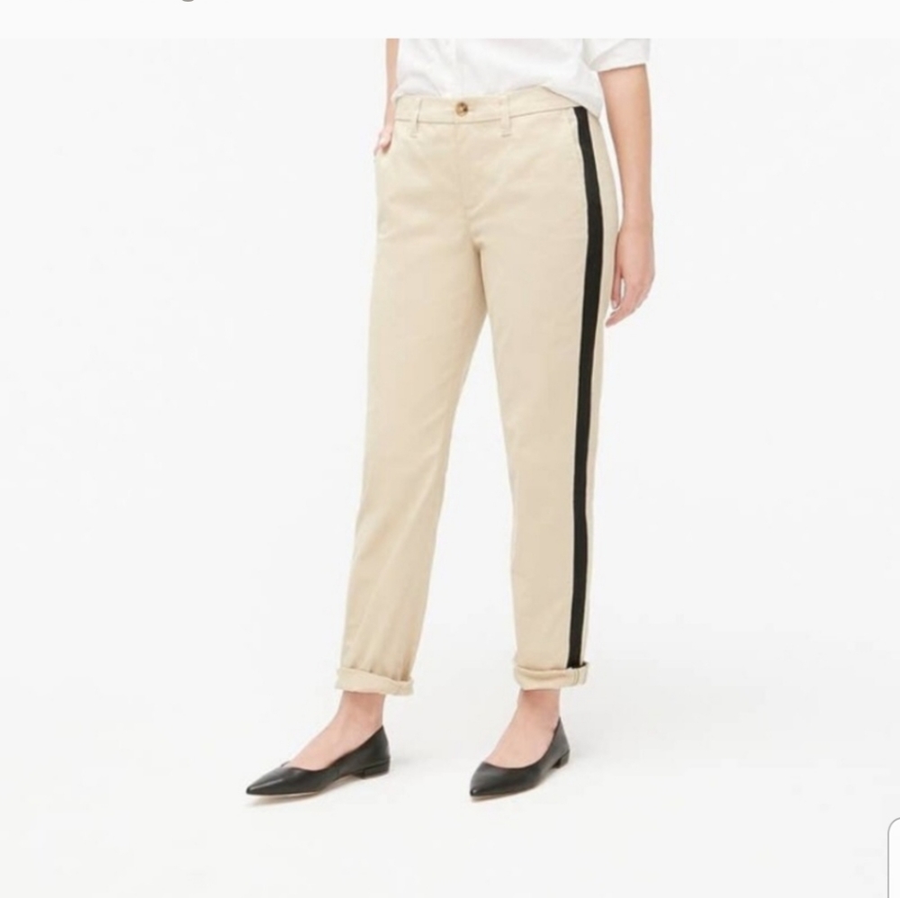 NWT J.Crew high rise girlfriend chino pants. Size 8